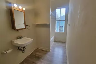 1910 Avenue N, Galveston, TX 77550 - Photo 8