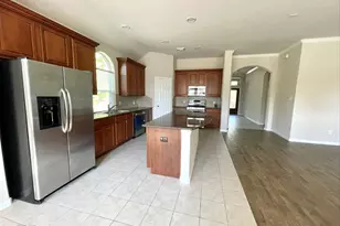 38 Robin Caper Ct, The Woodlands, TX 77382 - Photo 8