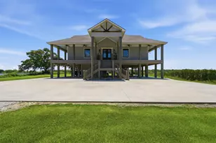 7165 Backridge Rd, Sabine Pass, TX 77655 - Photo 2