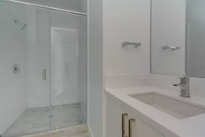 1211 Caroline Street #907, Houston, TX 77002 - Photo 32