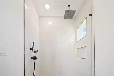 4202 Kewanee Street #B, Houston, TX 77051 - Photo 32