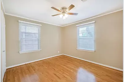 4613 Braeburn Drive, Bellaire, TX 77401 - Photo 24