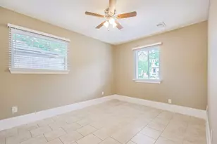 4613 Braeburn Dr, Bellaire, TX 77401 - Photo 14