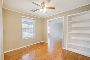 4613 Braeburn Dr, Bellaire, TX 77401 - Photo 12