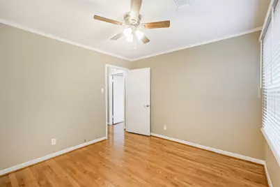 4613 Braeburn Drive, Bellaire, TX 77401 - Photo 22