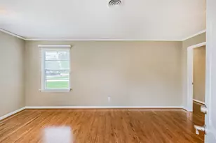 4613 Braeburn Dr, Bellaire, TX 77401 - Photo 6