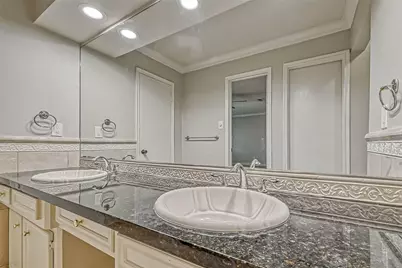 14690 Perthshire Road #A, Houston, TX 77079 - Photo 22