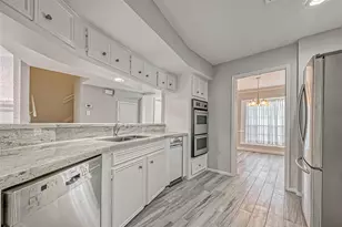 14690 Perthshire Rd, Houston, TX 77079 - Photo 14