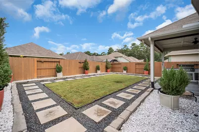 2819 Wilde Redbud Lane, Conroe, TX 77385 - Photo 4