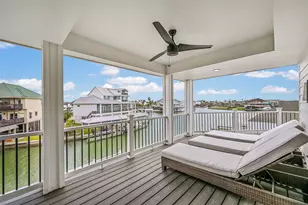 1614 Castaway St, Tiki Island, TX 77554 - Photo 48