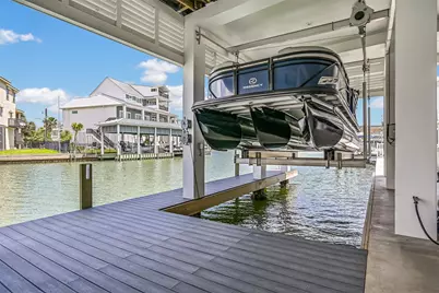 1614 Castaway Street, Tiki Island, TX 77554 - Photo 6