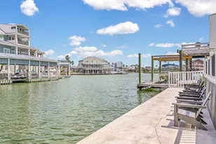 1614 Castaway St, Tiki Island, TX 77554 - Photo 8