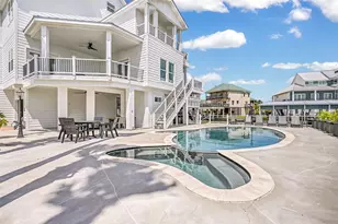 1614 Castaway St, Tiki Island, TX 77554 - Photo 6