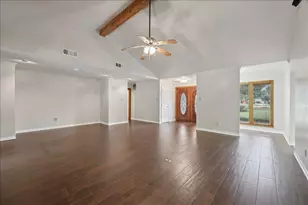 3805 Huntwick Dr, Orange, TX 77632 - Photo 4