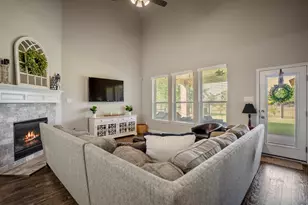 9011 Gardenia Meadow Ln, Spring, TX 77379 - Photo 14