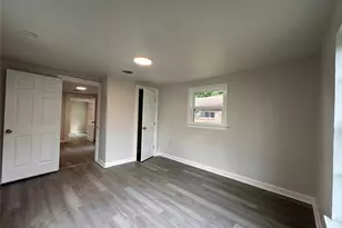 2516 Ivy, Houston, TX 77026 - Photo 6