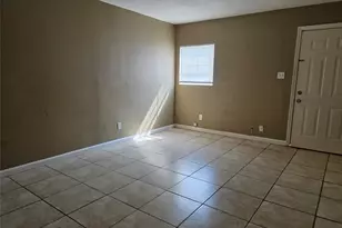 1502 Oleander Dr, La Marque, TX 77568 - Photo 2