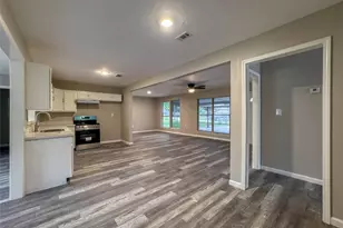 7710 Claiborne St, Houston, TX 77016 - Photo 10
