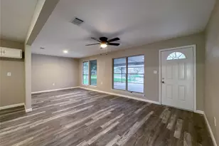 7710 Claiborne St, Houston, TX 77016 - Photo 8