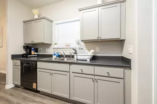 2011 Nottingham St, Pasadena, TX 77502 - Photo 12