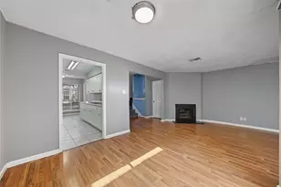 8315 Augustine Dr, Houston, TX 77036 - Photo 14