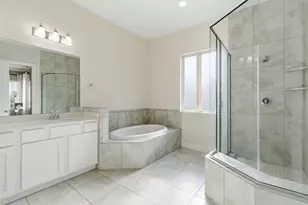 1413 Adell Rose Ln, Houston, TX 77043 - Photo 22