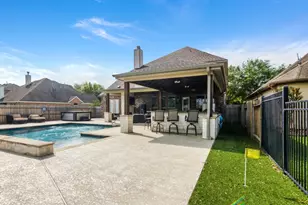 21339 S Kings Mill Ln, Kingwood, TX 77339 - Photo 8