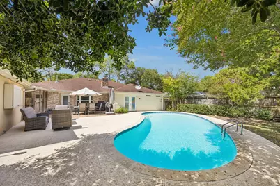 10907 Overbrook Lane, Houston, TX 77042 - Photo 26