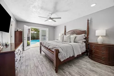 10907 Overbrook Lane, Houston, TX 77042 - Photo 18
