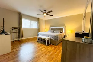 637 S Ripple Creek Dr, Houston, TX 77057 - Photo 12