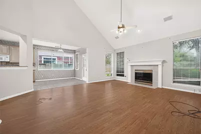 1610 Marden Lane, Sugar Land, TX 77478 - Photo 6