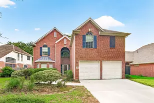 1610 Marden Ln, Sugar Land, TX 77478 - Photo 2