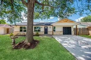 5221 Libbey Ln, Houston, TX 77092 - Photo 2