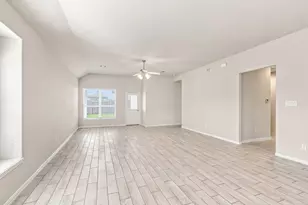13322 Sea Breeze Dr, Texas City, TX 77568 - Photo 4