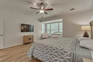 10 E Sterling Pond Cir, The Woodlands, TX 77382 - Photo 28
