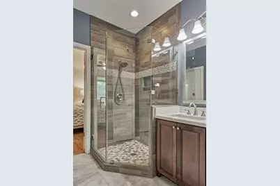 10 E Sterling Pond Circle, The Woodlands, TX 77382 - Photo 34