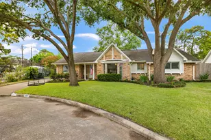 4907 Golf Dr, Houston, TX 77018 - Photo 4