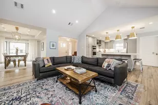 4907 Golf Dr, Houston, TX 77018 - Photo 10
