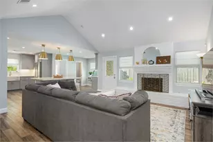 4907 Golf Dr, Houston, TX 77018 - Photo 12