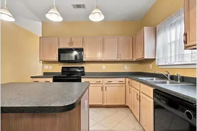 2519 Sequoia Height Street, San Antonio, TX 78251 - Photo 16