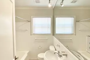4102 Yupon St, Houston, TX 77006 - Photo 14