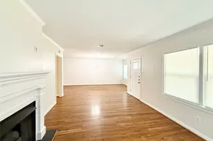 4102 Yupon St, Houston, TX 77006 - Photo 2