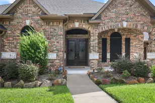 2214 W Lonesome Dove Dr, Deer Park, TX 77536 - Photo 4