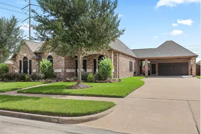 2214 W Lonesome Dove Drive, Deer Park, TX 77536 - Photo 2