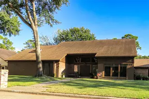 6723 Ashmore Dr, Houston, TX 77069 - Photo 4