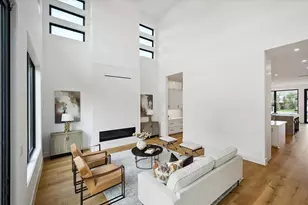 6510 Sivley St, Houston, TX 77055 - Photo 12