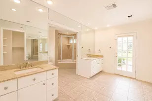 5666 Willers Way, Houston, TX 77056 - Photo 12