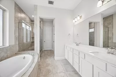 1411 Adell Rose Lane, Houston, TX 77043 - Photo 8