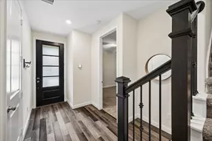 1411 Adell Rose Ln, Houston, TX 77043 - Photo 2