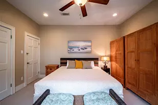 1301 17th St, Galveston, TX 77550 - Photo 32